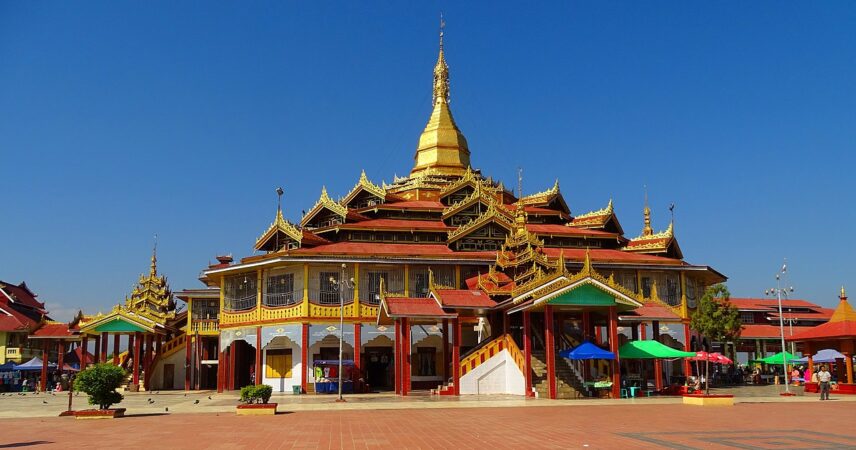 1280px-Hpaung-Daw-U-Pagoda-2017